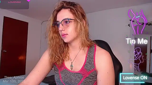 Snapshot of Thea_Aphros_ chatting on 03/11/25, 01:59 Thea Aphros  online show from 03/11/25, 01:59