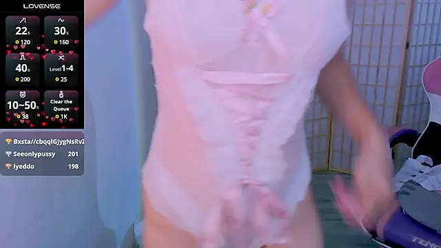 Snapshot of desiregirl69 chatting on 01/22/25, 06:10 desiregirl69 online show from 01/22/25, 06:10