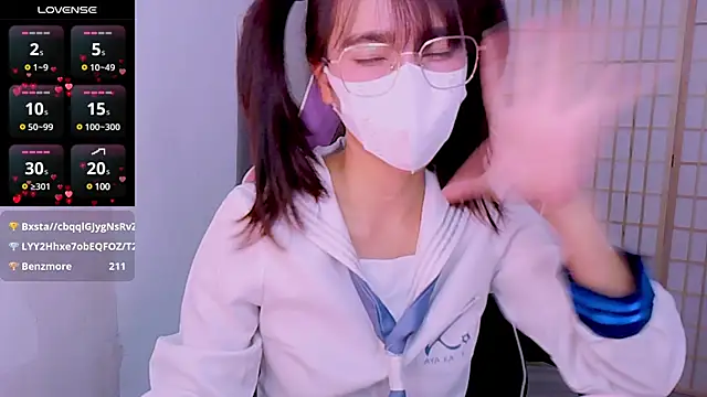 Snapshot of desiregirl69 chatting on 02/27/25, 03:05 desiregirl69 online show from 02/27/25, 03:05