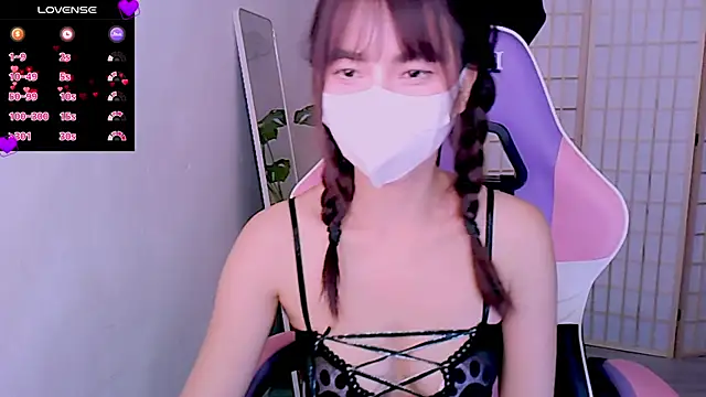 Snapshot of desiregirl69 chatting on 03/03/25, 03:09 desiregirl69 online show from 03/03/25, 03:09