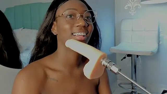 Khenta Michells online show from 02/24/25, 01:31