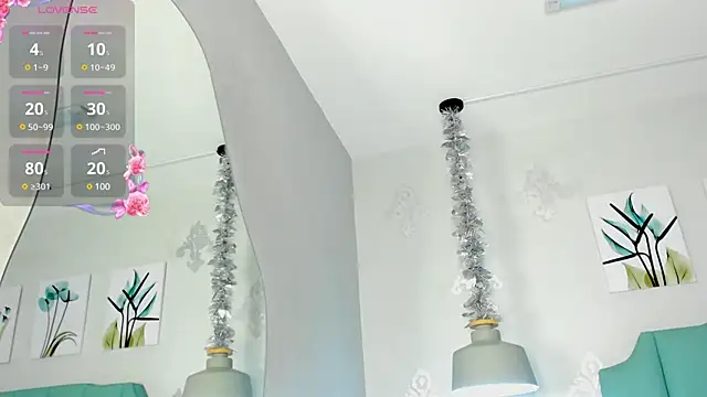 Khenta Michells online show from 03/11/25, 10:29