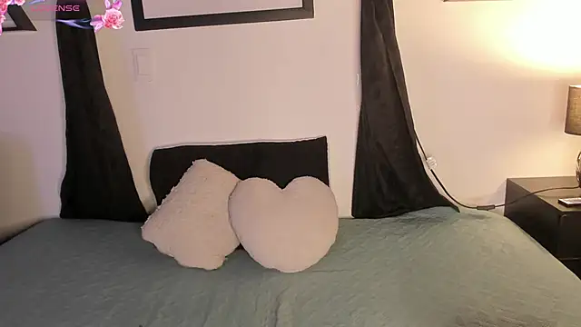 Khenta Michells online show from 02/09/26, 10:30