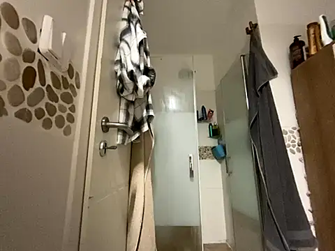 janberlin online show from 11/03/25, 09:38