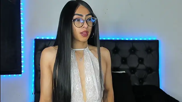 Skyler  blue4 online show from 01/12/25, 04:42