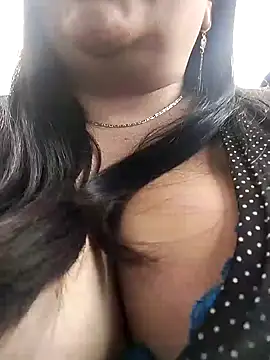 Snapshot of sara_pineros chatting on 12/06/24, 06:28 sara pineros online show from 12/06/24, 06:28