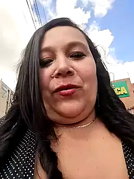 Snapshot of sara_pineros chatting on 01/28/25, 07:21 sara pineros online show from 01/28/25, 07:21