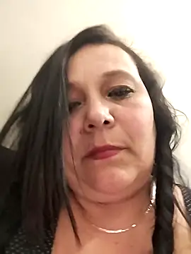 Snapshot of sara_pineros chatting on 01/28/25, 10:23 sara pineros online show from 01/28/25, 10:23