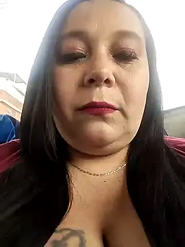 Snapshot of sara_pineros chatting on 02/06/25, 01:21 sara pineros online show from 02/06/25, 01:21