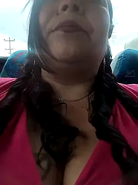 Snapshot of sara_pineros chatting on 02/28/25, 03:37 sara pineros online show from 02/28/25, 03:37