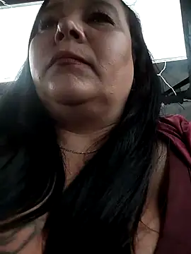 Snapshot of sara_pineros chatting on 03/10/25, 08:34 sara pineros online show from 03/10/25, 08:34