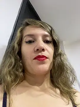 gwen ashly online show from 04/21/26, 09:06