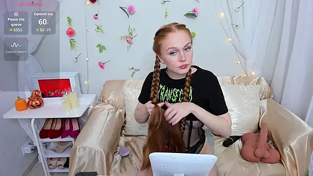 Merida red  online show from 11/10/25, 01:48