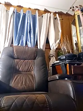 hungverrec online show from 09/27/25, 07:02