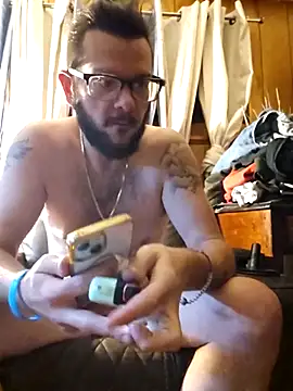 hungverrec online show from 10/02/25, 08:21