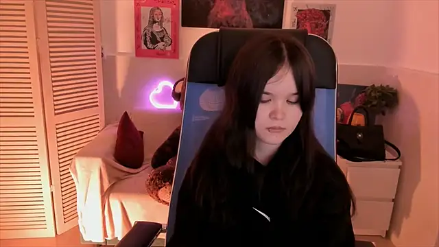 Elainebeness online show from 11/06/25, 07:26