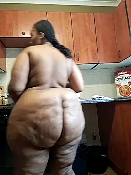 Snapshot of thicktash chatting on 02/27/25, 02:32 thicktash online show from 02/27/25, 02:32