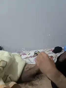 Snapshot of kinghunter21 chatting on 02/23/25, 05:34 kinghunter21 online show from 02/23/25, 05:34