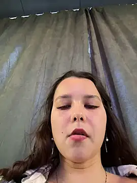 PoppyRobinson online show from 12/13/24, 12:06