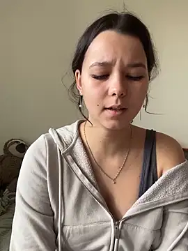 PoppyRobinson online show from 12/14/24, 08:13