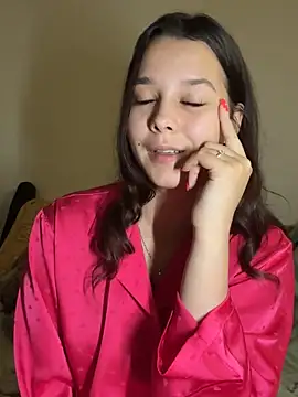 PoppyRobinson online show from 12/19/24, 06:12