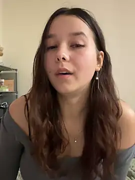 PoppyRobinson online show from 12/20/24, 06:56