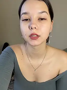 PoppyRobinson online show from 12/30/24, 08:10