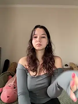 PoppyRobinson online show from 01/04/25, 08:17