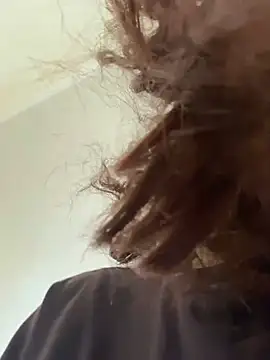 PoppyRobinson online show from 01/16/25, 08:11