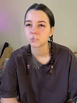 PoppyRobinson online show from 01/17/25, 11:17