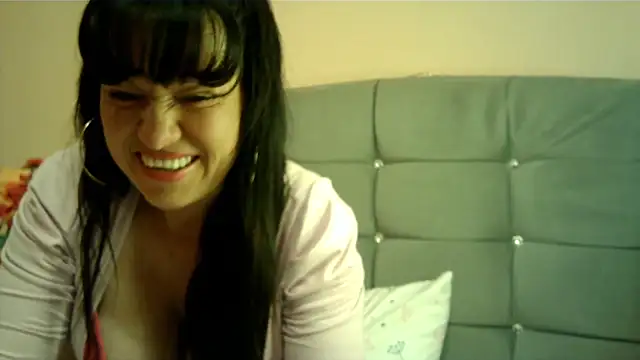 taylor198115 online show from 12/05/25, 06:33