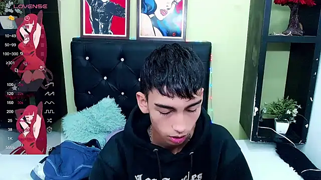 ttimy x boy online show from 02/14/25, 08:37