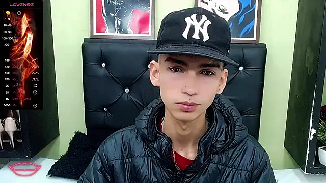 ttimy x boy online show from 03/10/25, 08:12