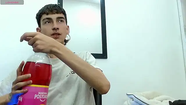 ttimy x boy online show from 10/07/25, 04:20