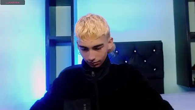 ttimy x boy online show from 03/26/26, 08:25