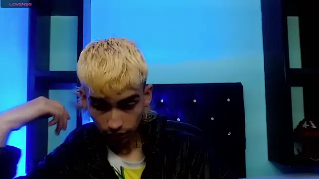 ttimy x boy online show from 03/30/26, 08:21