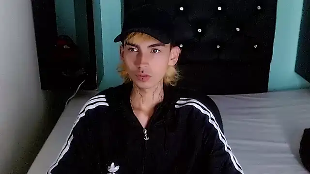 ttimy x boy online show from 04/17/26, 07:50