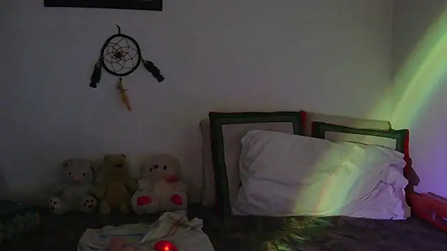 Miss oliviaa online show from 03/04/25, 10:49