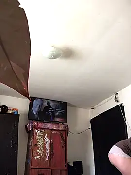 Miss oliviaa online show from 10/28/25, 01:58