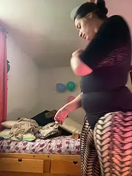 Miss oliviaa online show from 04/18/26, 07:58