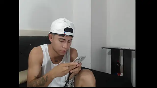 logannth online show from 10/19/25, 04:46