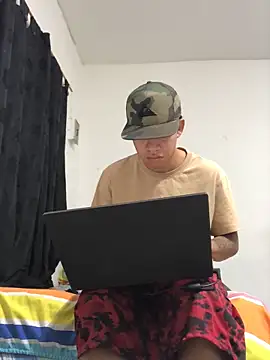 logannth online show from 11/21/25, 04:44