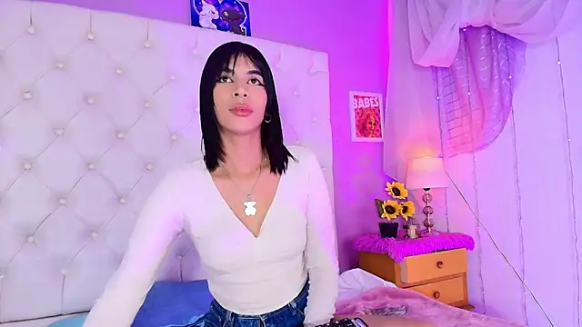 emaa lambert online show from 03/03/25, 11:35