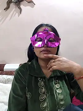 bigtitsqueen online show from 12/15/25, 08:29