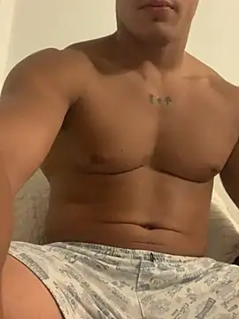 Snapshot of Babzinho_ chatting on 12/16/24, 03:19 Babzinho  online show from 12/16/24, 03:19