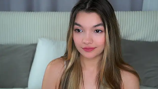 VeronaAppleberry online show from 09/28/25, 11:26