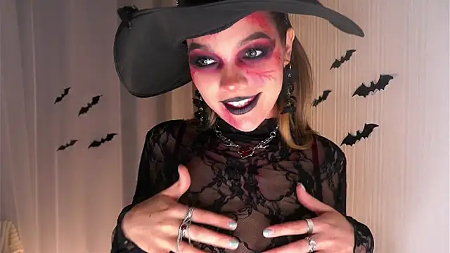 VeronaAppleberry online show from 10/26/25, 11:16