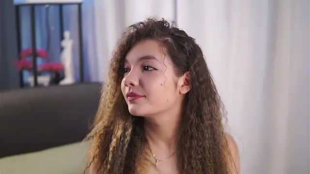 VeronaAppleberry online show from 04/23/26, 01:07