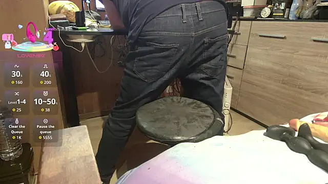 misteryman1956 online show from 04/17/26, 04:54