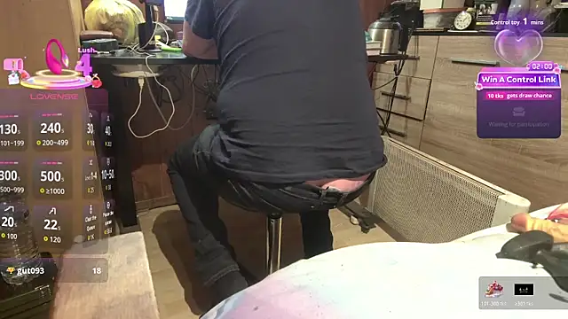 misteryman1956 online show from 04/18/26, 07:07